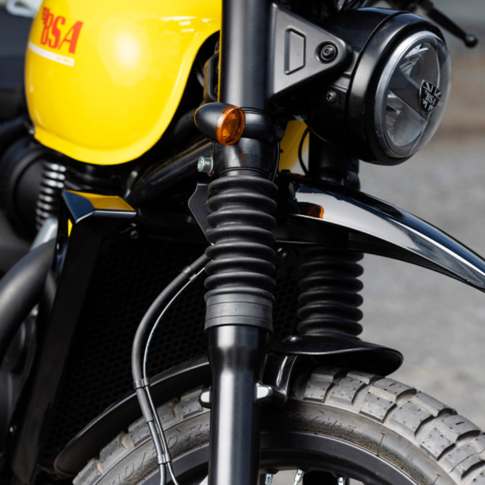 BSA Scrambler 650 - Victor Yellow - Road and Trials