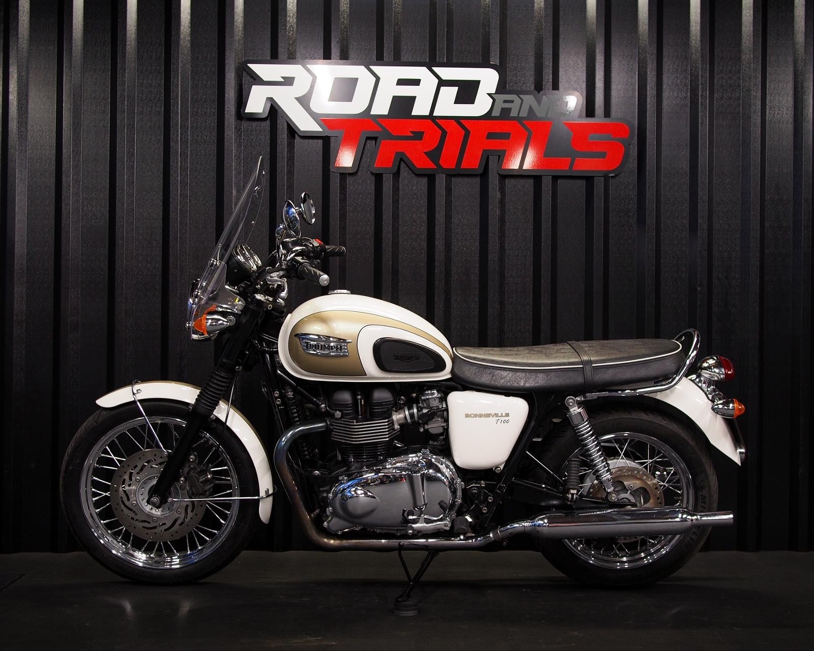Approved Used 2015 Triumph Bonneville T100 SE - Road and Trials