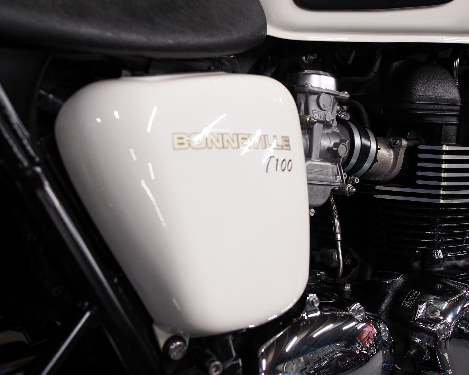 Approved Used 2015 Triumph Bonneville T100 SE - Road and Trials