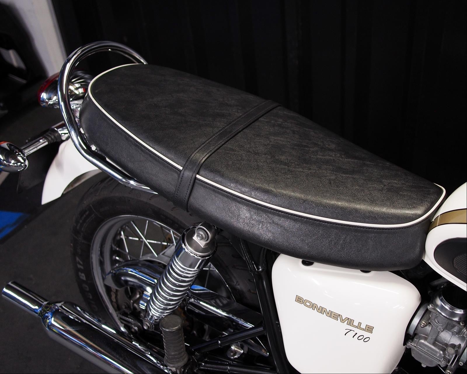 Approved Used 2015 Triumph Bonneville T100 SE - Road and Trials